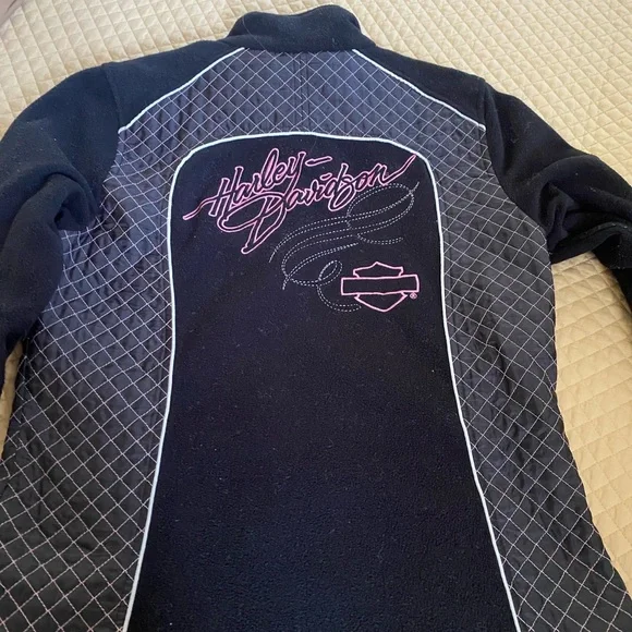 Harley-Davidson® Women's Pink Label Fleece Jacket, Black/Pink. 98561-15VW..GUC - Picture 2 of 6